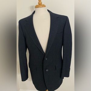 All Pure Wool Mens Vintage Suit Size 42R Color Black Red Striped‎ Made In US